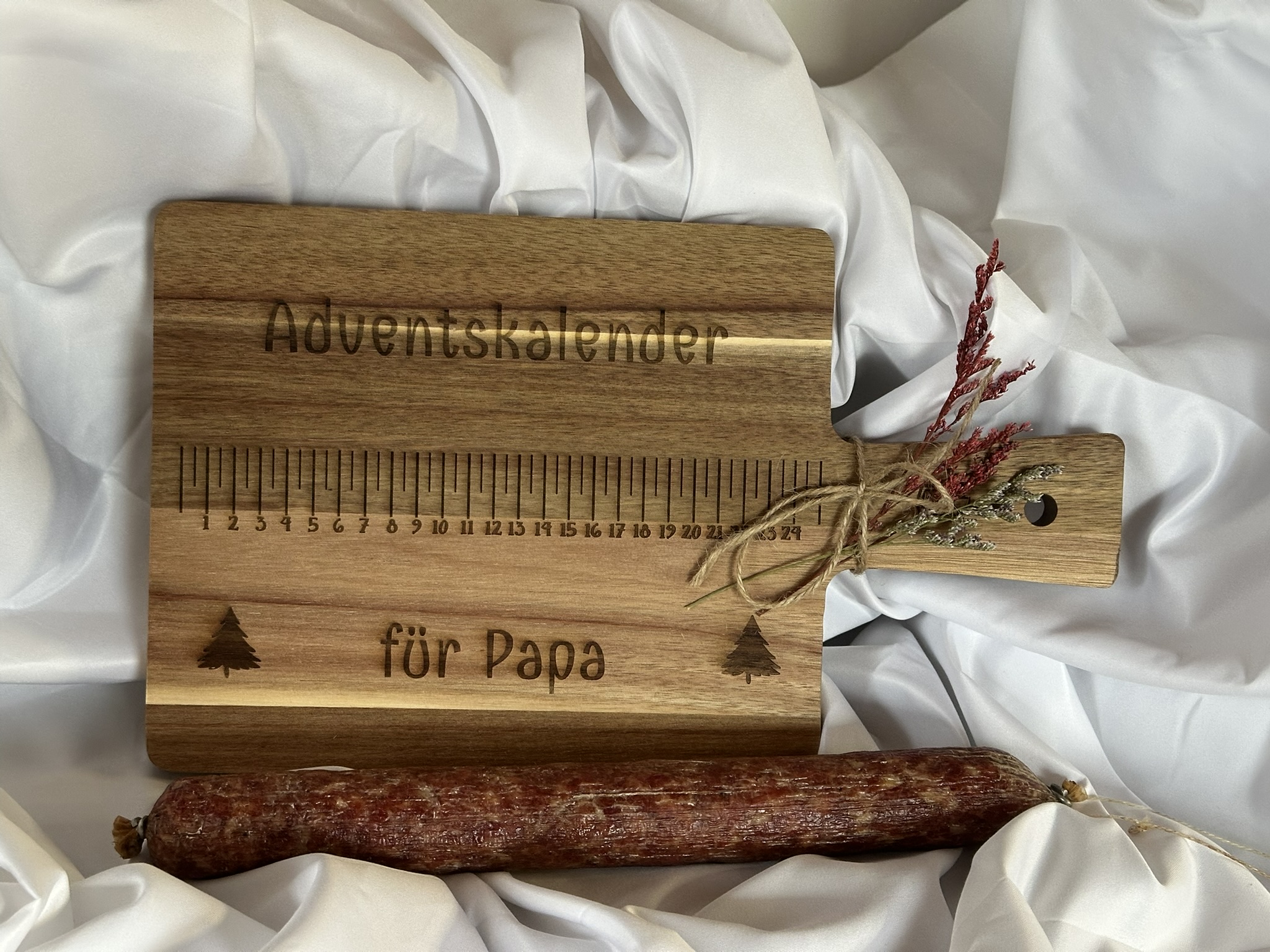 Adventskalender Schneidebrett Stracke / Salami / Ahle Wurst / Adventskalender Brettchen / Adventskalender Mann - Papa - Opa - Oma - Mama